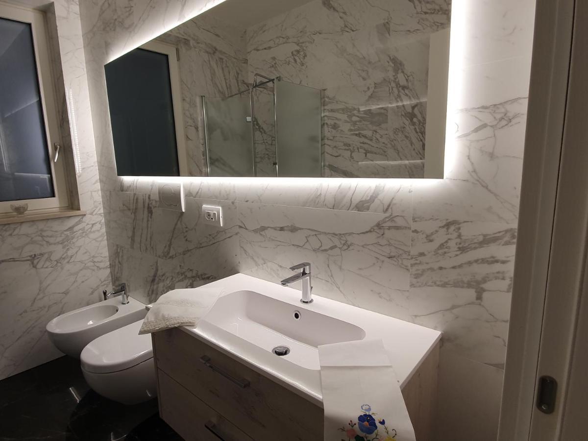 Casa Consiglia Apartment ออสตูนี ภายนอก รูปภาพ