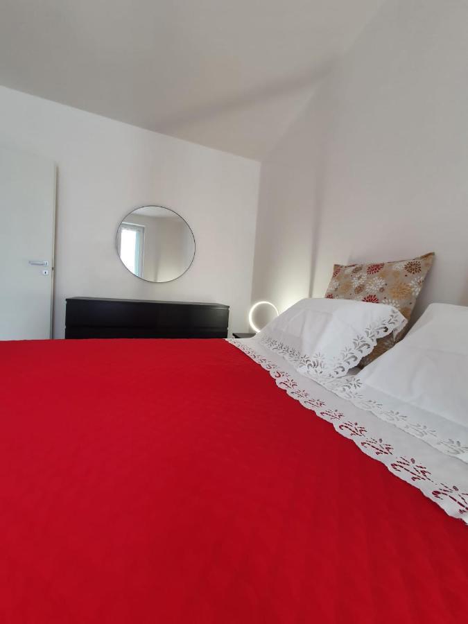 Casa Consiglia Apartment ออสตูนี ภายนอก รูปภาพ